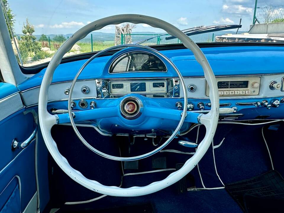 Image 11/17 de Tatra 603 Tatraplan (1959)