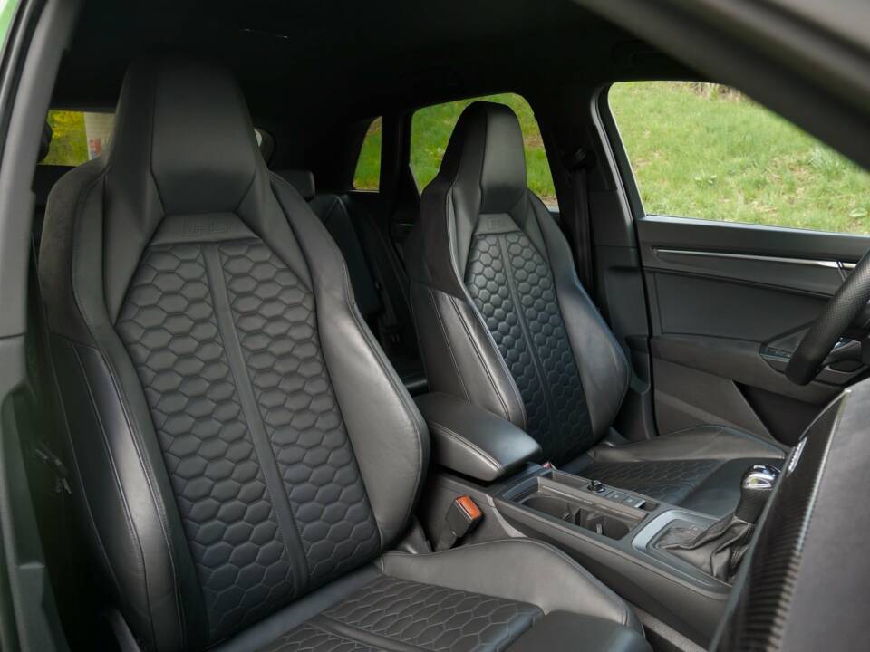 Bild 22/45 von Audi RS Q3 (1900)