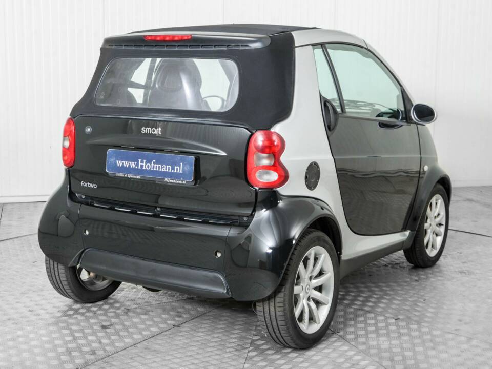 Image 25/37 of Smart Fortwo (2005)