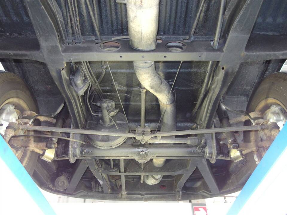 Bild 97/99 von Volkswagen T2b Kastenwagen (1977)