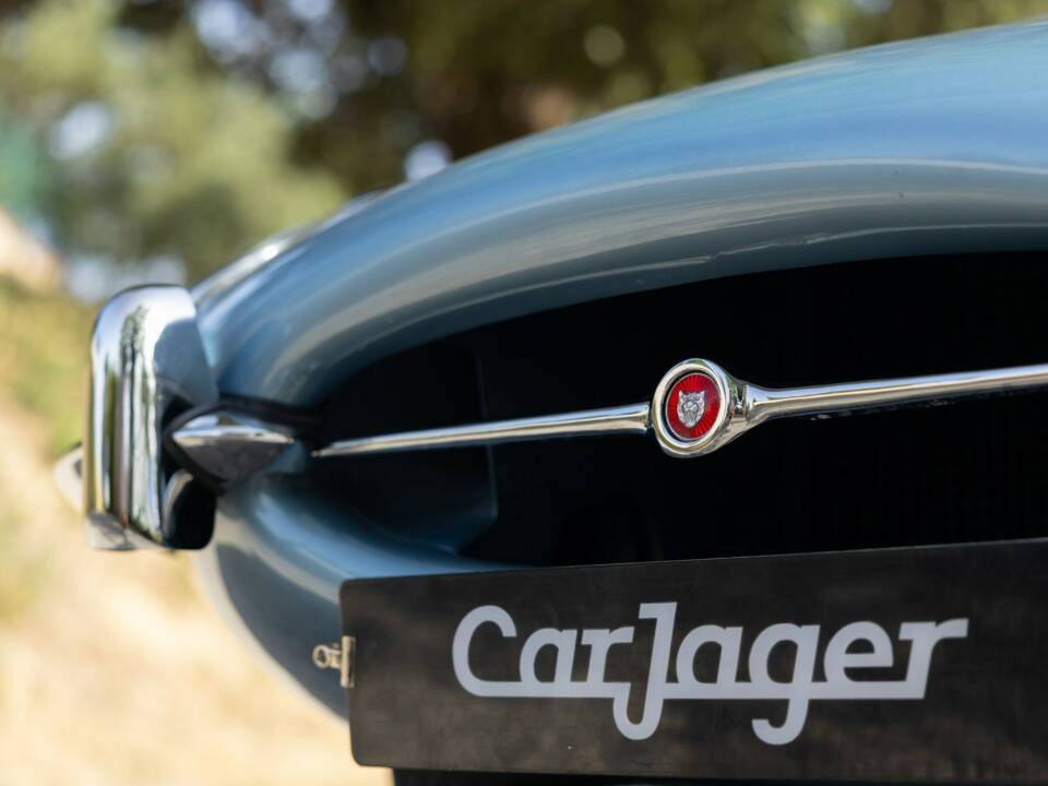Image 15/50 de Jaguar Type E 3.8 (1964)
