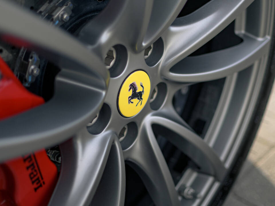 Bild 15/57 von Ferrari F 430 Scuderia (2009)