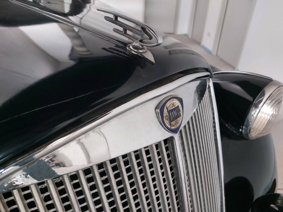 Image 11/27 of Lancia Ardea (1939)
