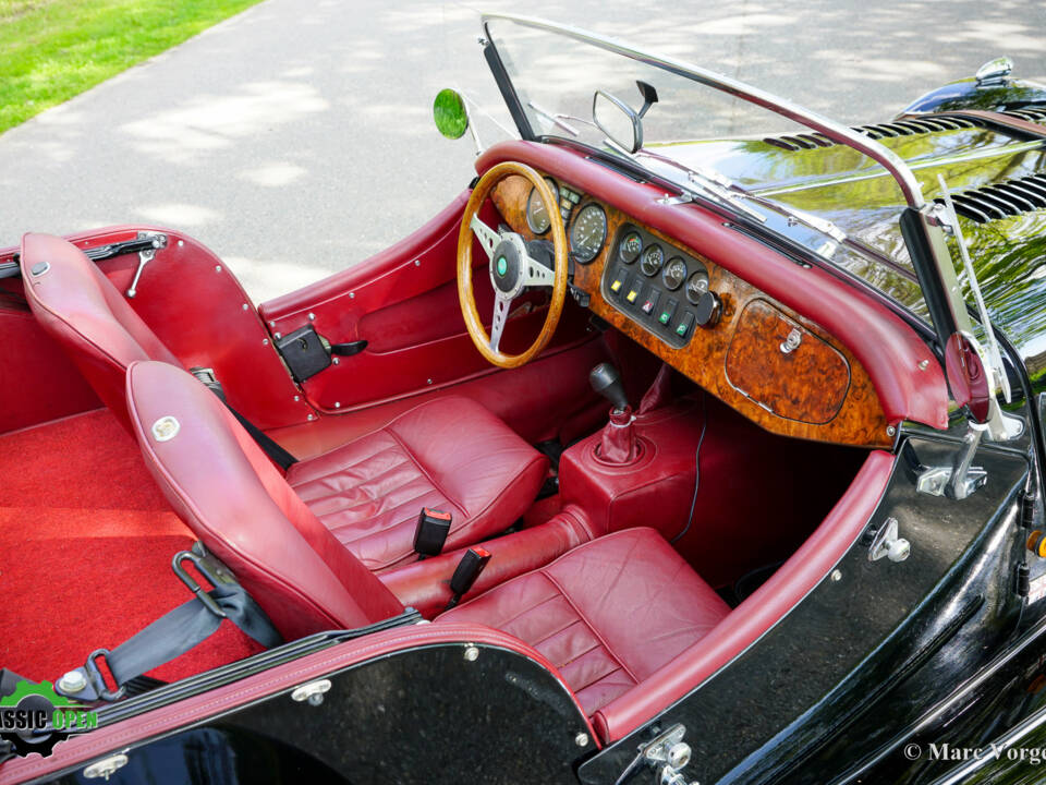 Image 11/54 of Morgan Plus 8 (1992)