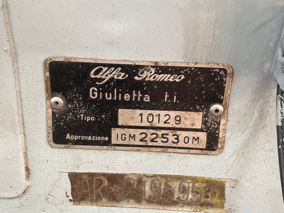 Image 28/87 of Alfa Romeo Giulietta TI (1963)