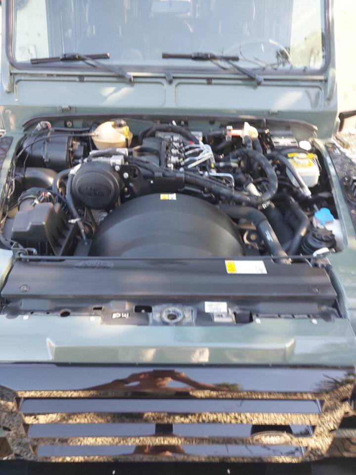 Obraz 46/56 pojazdu Land Rover Defender 110 (2007)