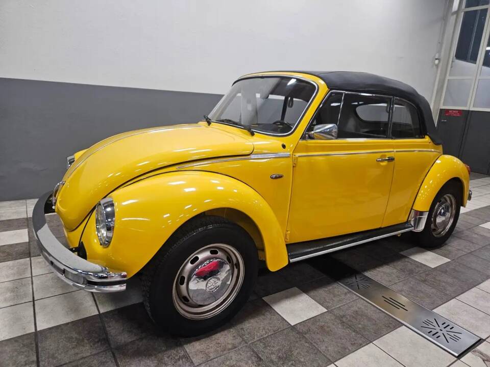 Imagen 8/18 de Volkswagen Beetle 1303 (1975)