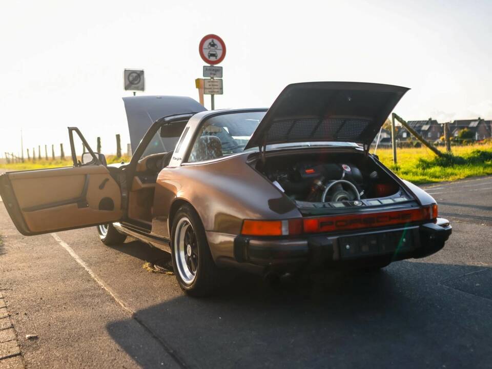 Immagine 12/35 di Porsche 911 2.7 (1976)