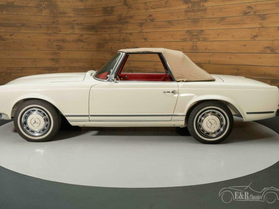 Image 13/19 de Mercedes-Benz 230 SL (1966)