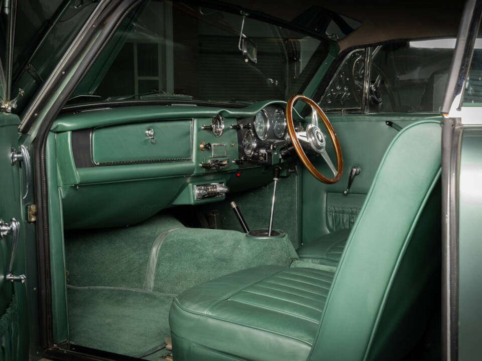 Immagine 9/30 di Aston Martin DB 4 Prototype (1957)