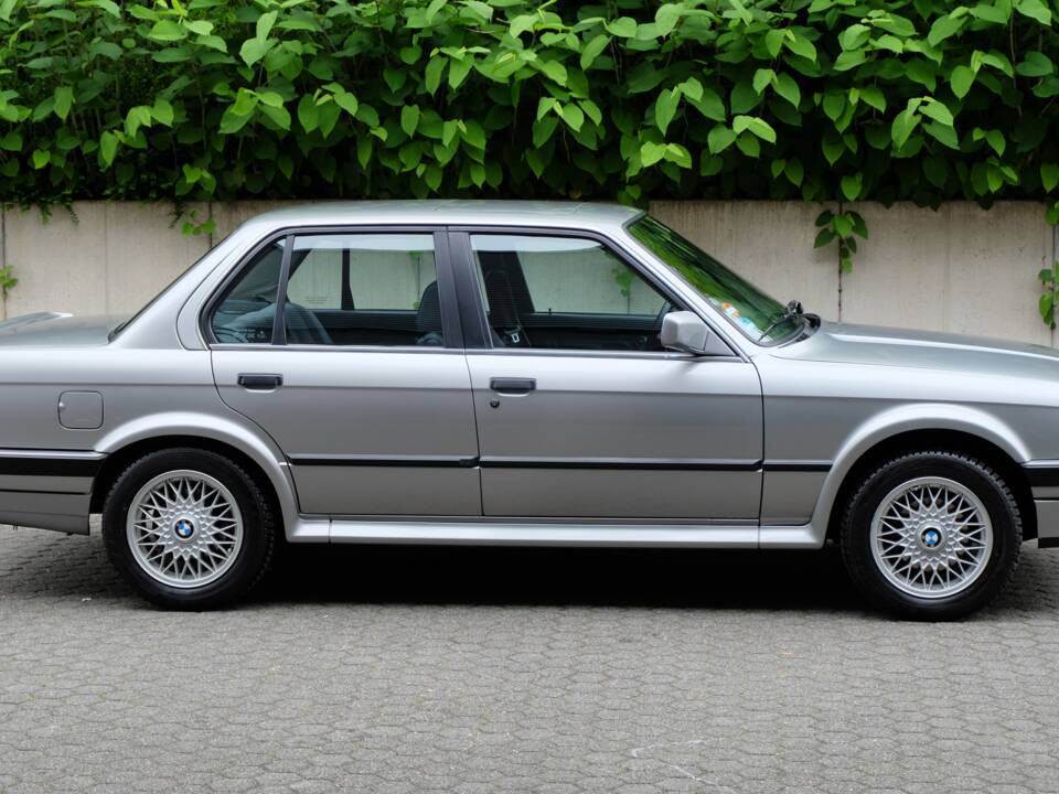 Bild 5/56 von BMW 325ix (1987)