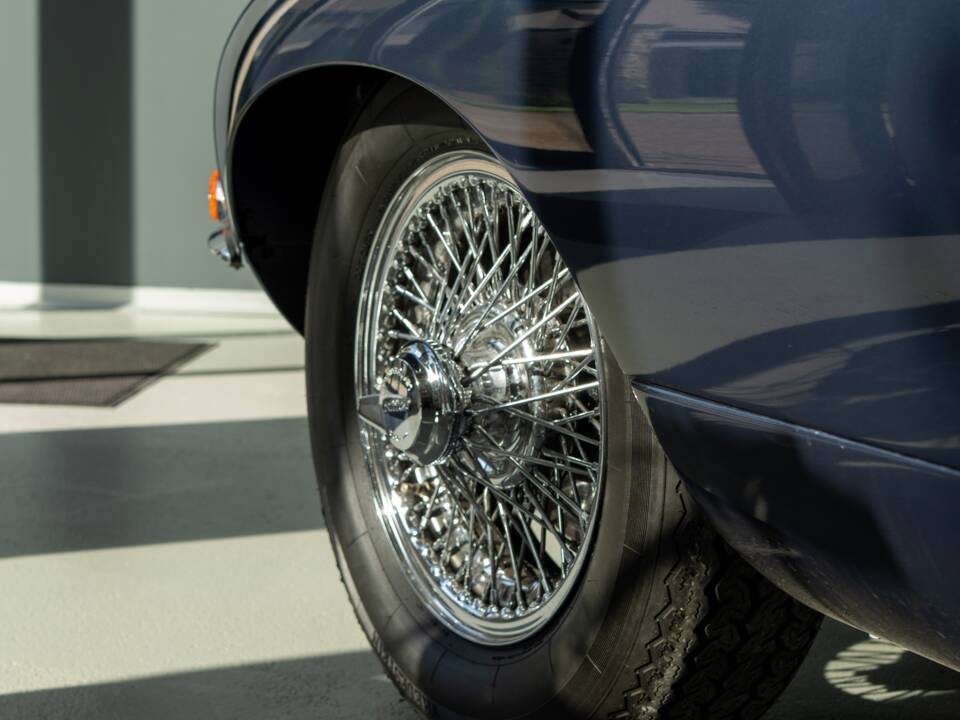 Image 17/23 de Jaguar Type E 4.2 (1967)