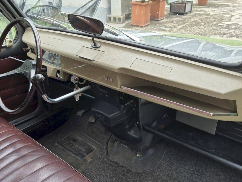 Bild 33/54 von Renault R 4 (1972)