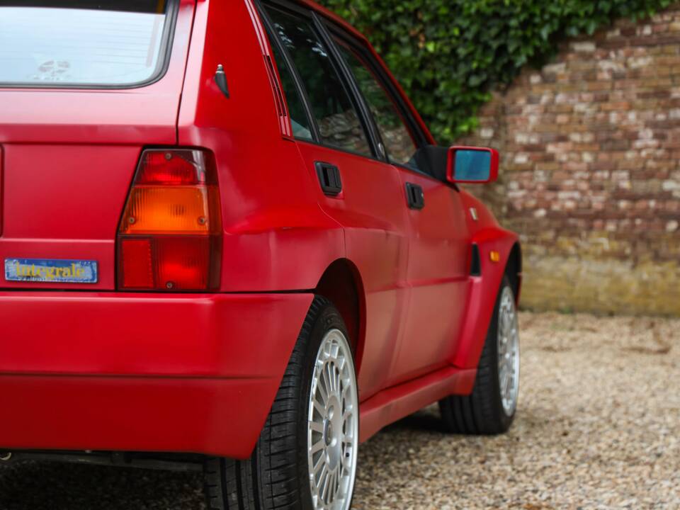 Bild 44/50 von Lancia Delta HF Integrale Evoluzione II (1994)