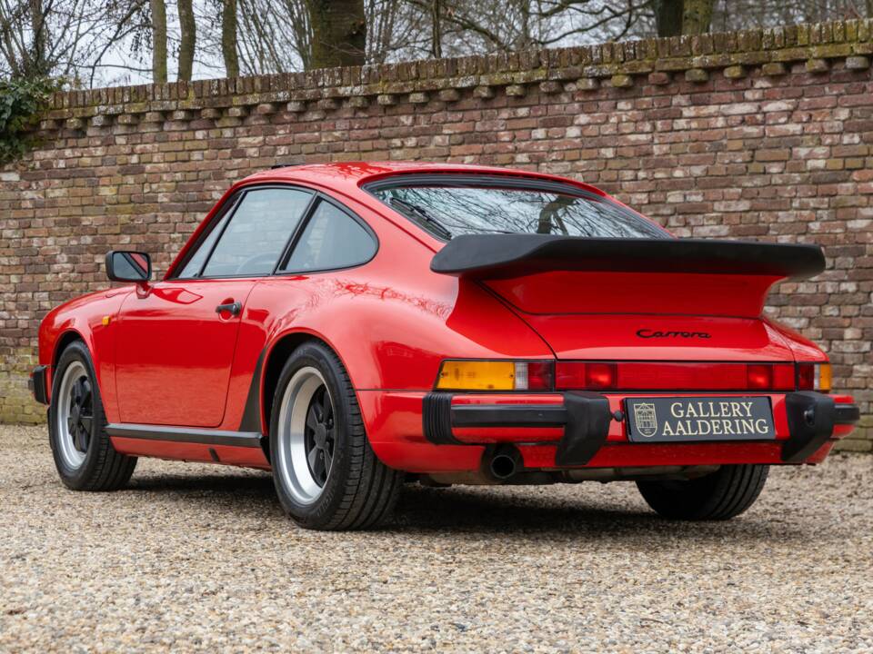 Bild 2/50 von Porsche 911 Carrera 3.2 (1988)