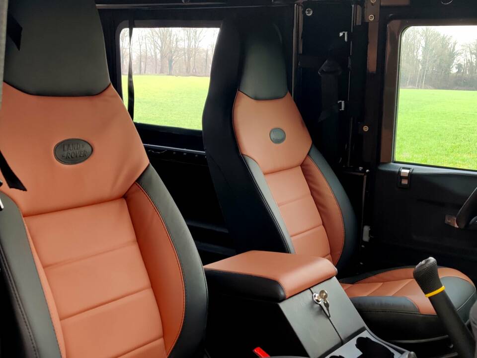Image 11/16 de Land Rover Defender 90 (2010)