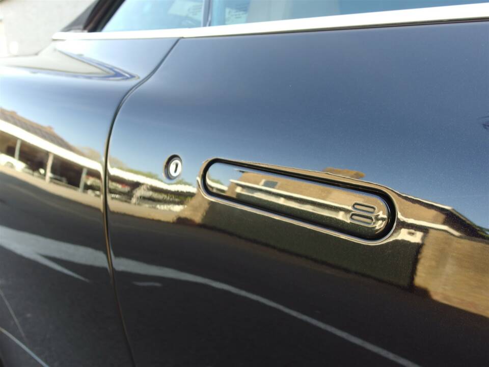 Bild 24/99 von Aston Martin DB 9 Volante (2006)