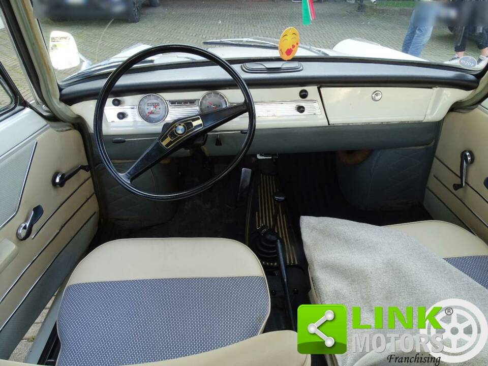 Image 4/10 de BMW 700 LS Luxus (1963)