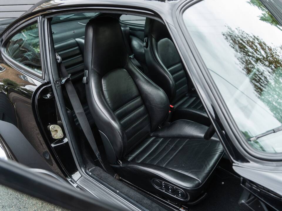 Image 44/67 of Porsche 911 Turbo 3.3 (1987)