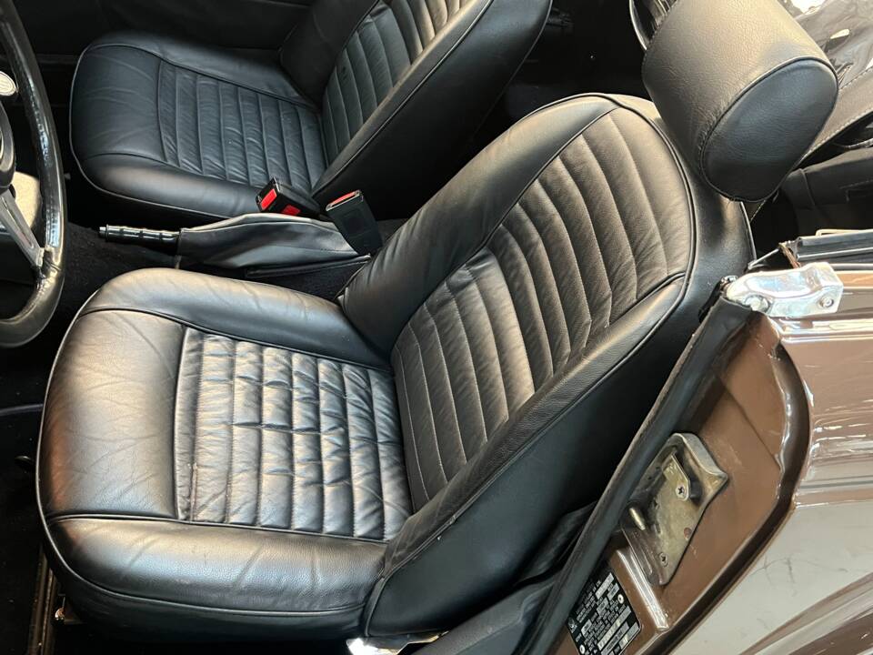 Immagine 25/50 di Triumph TR 6 (1974)