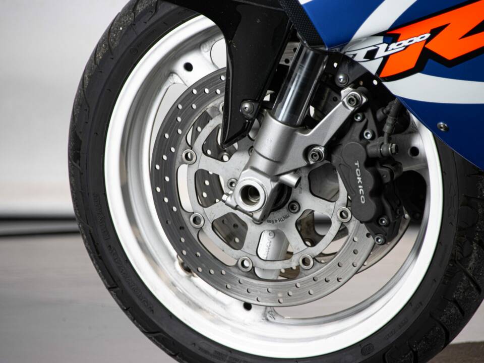 Afbeelding 13/49 van Suzuki TL 1000R (1999)