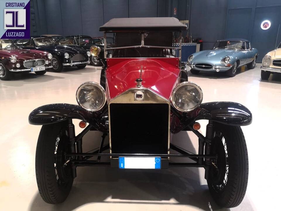 Image 13/66 of Lancia Lambda (1928)