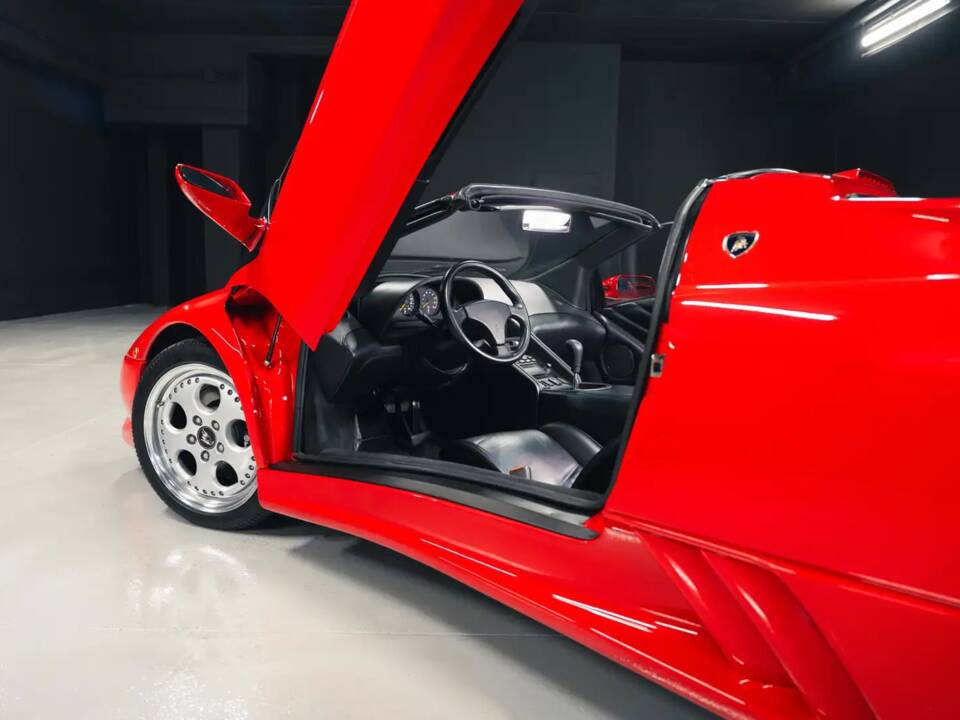 Bild 12/15 von Lamborghini Diablo (1996)