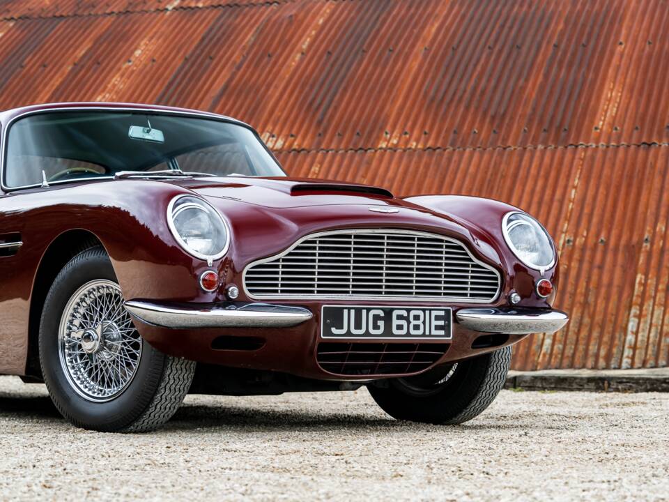 Bild 18/39 von Aston Martin DB 6 (1967)