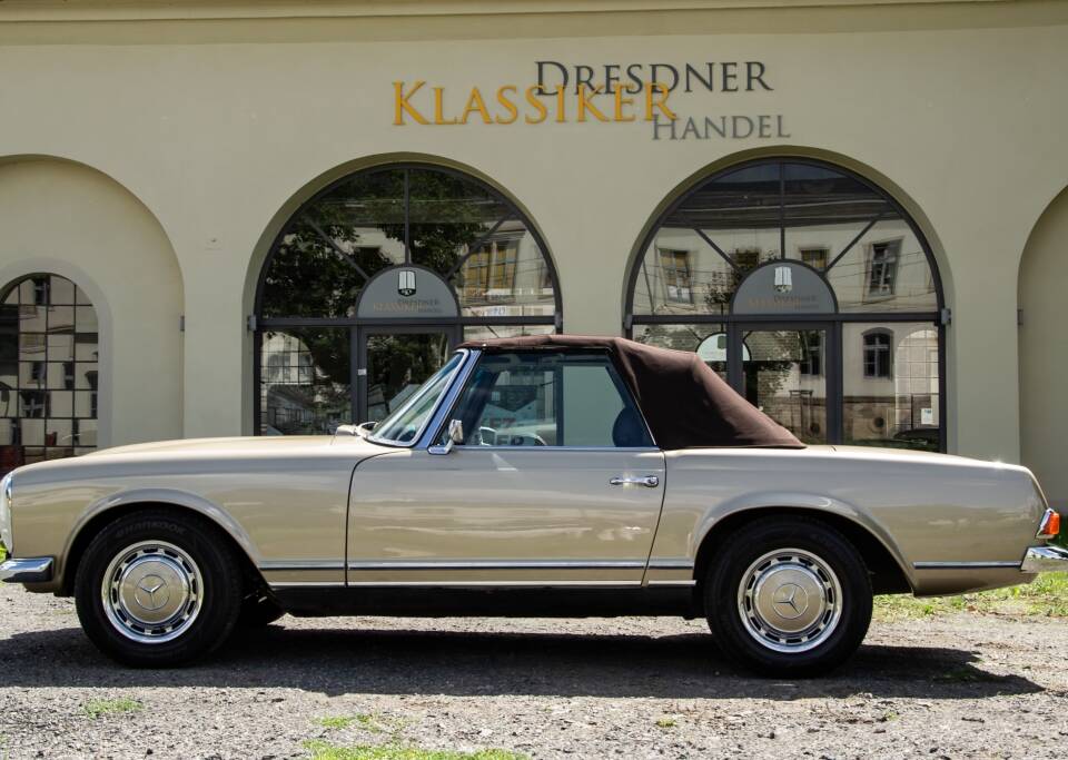 Image 27/56 de Mercedes-Benz 280 SL (1970)
