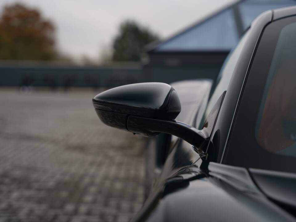 Image 37/50 de Lotus Emira &quot;First Edition&quot; (2023)