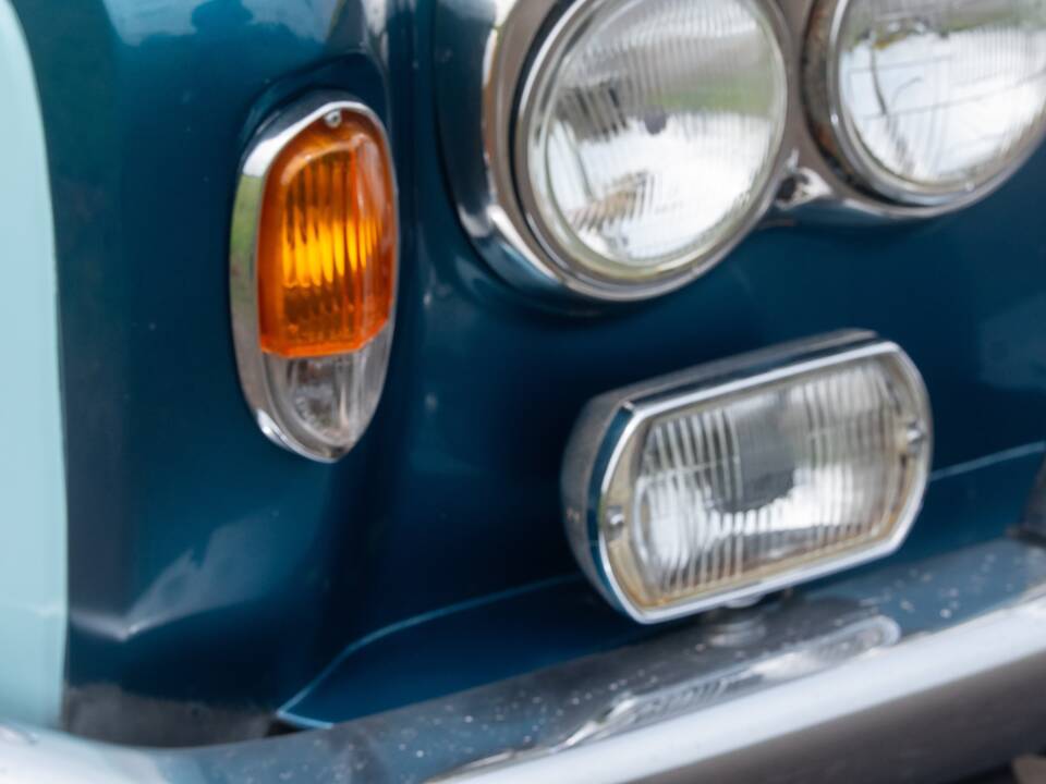 Image 7/50 of Rolls-Royce Silver Shadow I (1976)