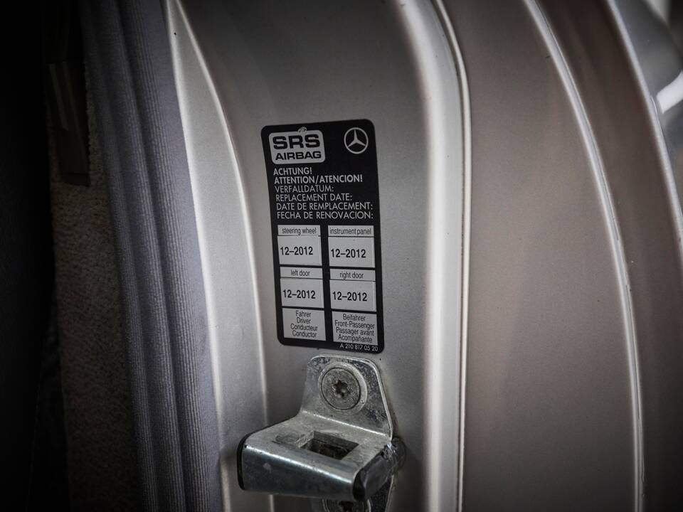 Immagine 65/95 di Mercedes-Benz SL 600 (1998)