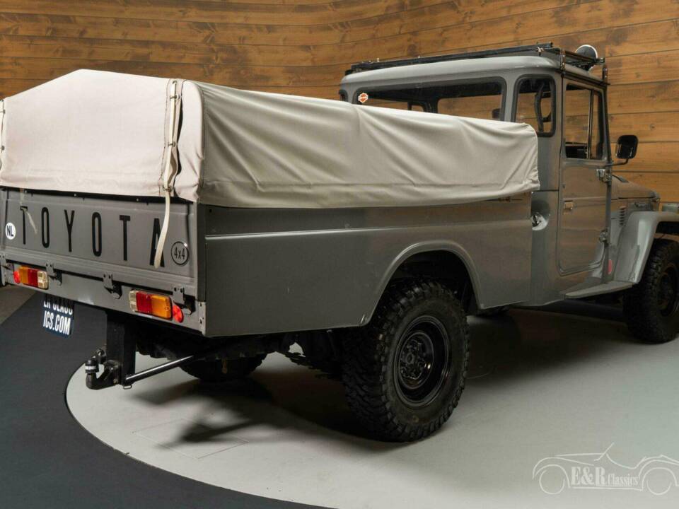 Bild 12/19 von Toyota Land Cruiser FJ 45 (1976)