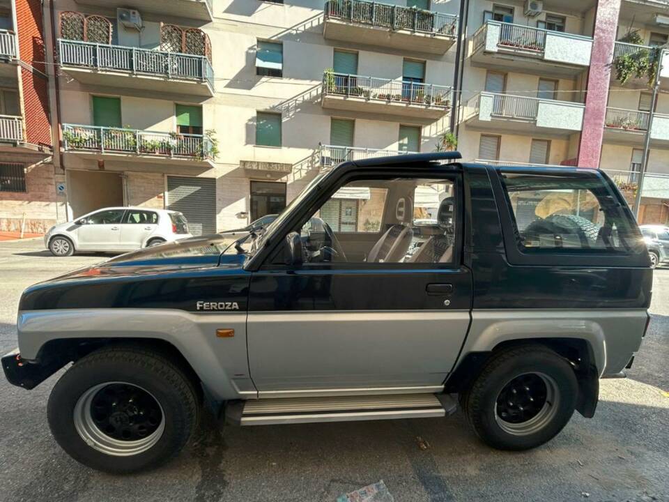 Bild 3/27 von Daihatsu Feroza 1.6i Special Hard-top (1991)