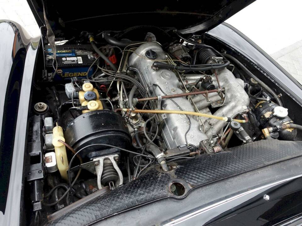 Bild 30/38 von Mercedes-Benz 280 SL (1969)
