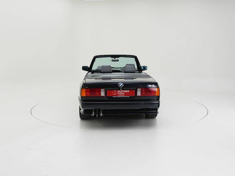 Image 4/15 of BMW M3 (1991)