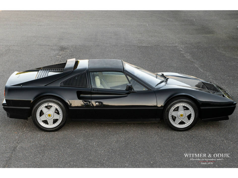 Image 10/41 de Ferrari 328 GTS (1989)