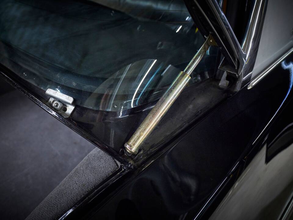 Image 56/97 of Citroën DS 20 Chapron (1972)