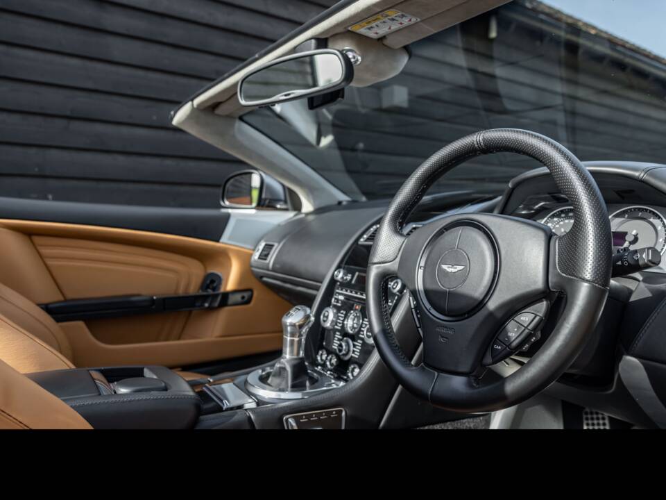 Bild 44/65 von Aston Martin DBS Volante (2011)