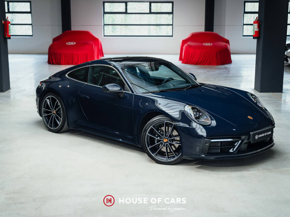 Image 4/50 of Porsche 911 Carrera 4S &quot;Belgian Legend Edition&quot; (2020)