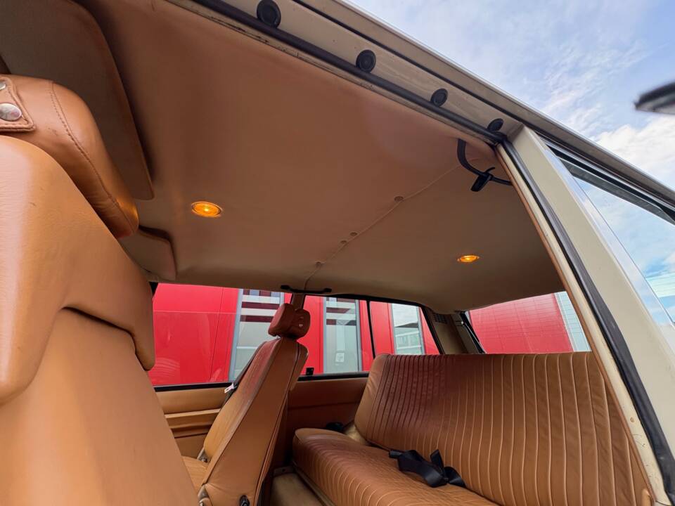 Bild 8/23 von Land Rover Range Rover Classic (1981)