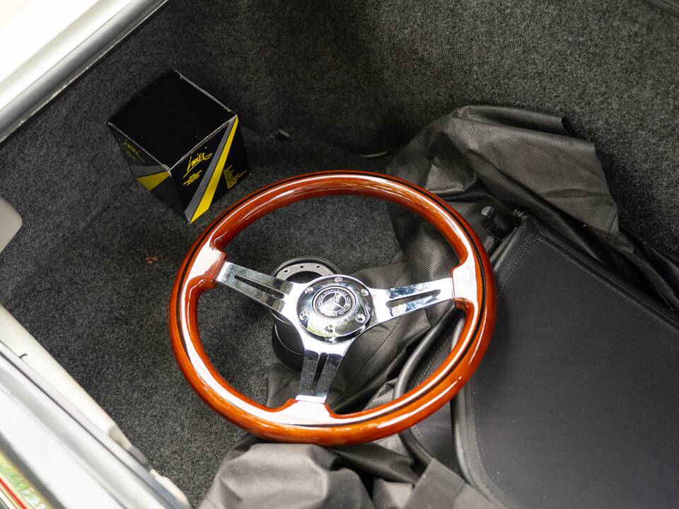 Imagen 78/86 de Mercedes-Benz 280 SL (1977)