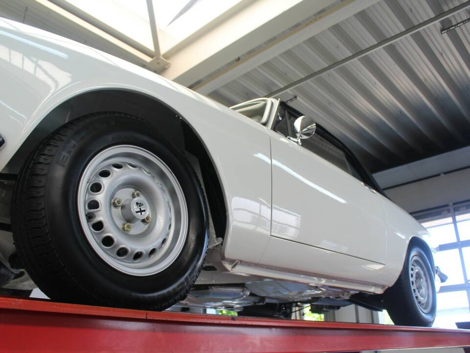 Obraz 8/50 pojazdu Alfa Romeo Giulia 1600 GTC (1966)