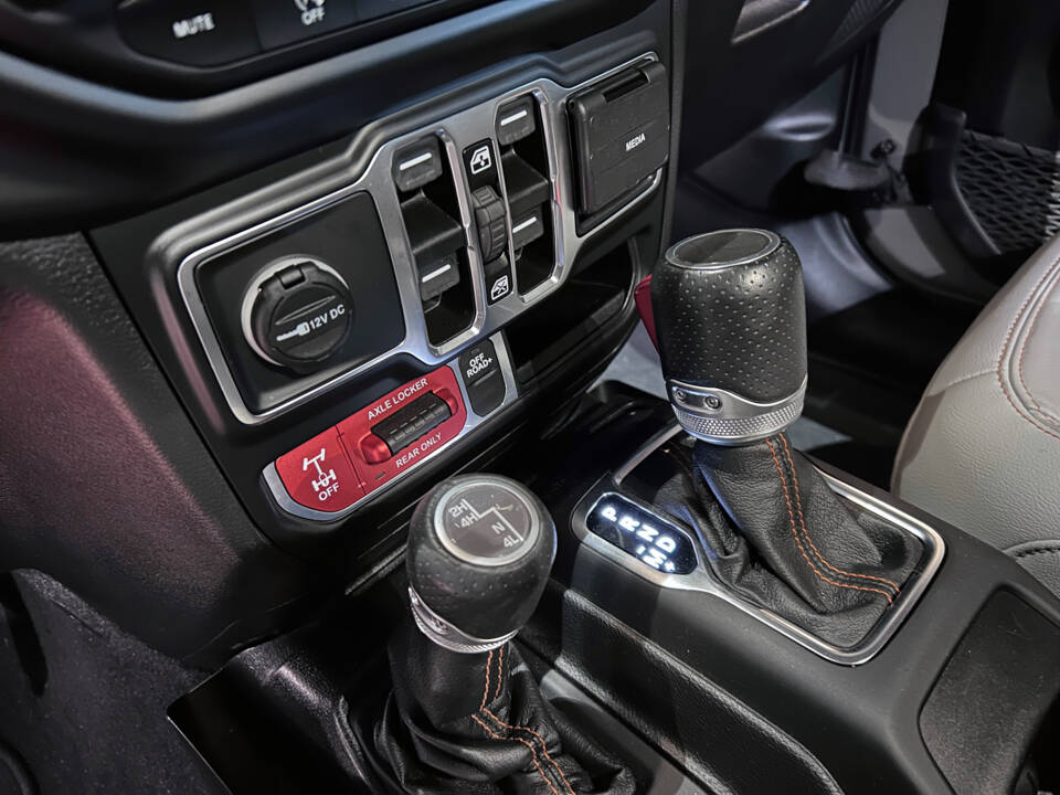 Bild 6/28 von Jeep Gladiator V6 Mohave (2021)