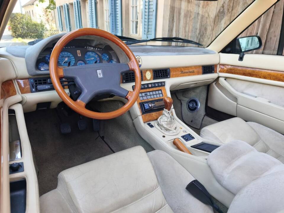 Image 14/29 of Maserati Spyder (1992)