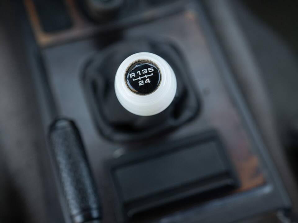 Obraz 40/50 pojazdu Land Rover Range Rover Classic TD (1992)