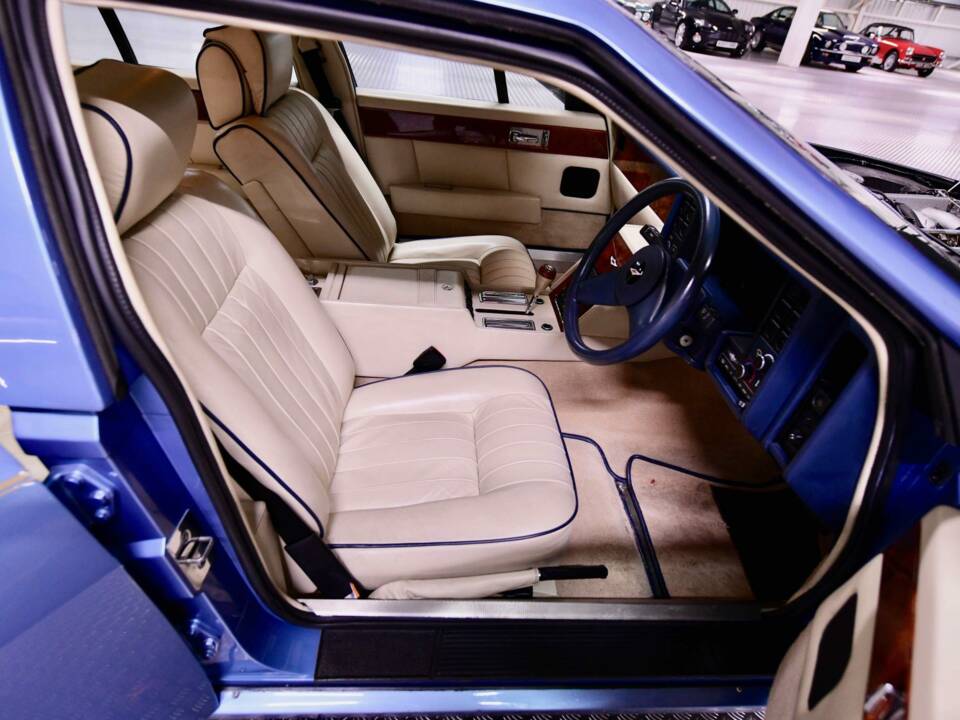 Imagen 36/50 de Aston Martin Lagonda (1989)