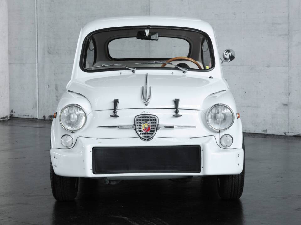 Image 10/47 of Abarth Fiat 850 TC (1965)