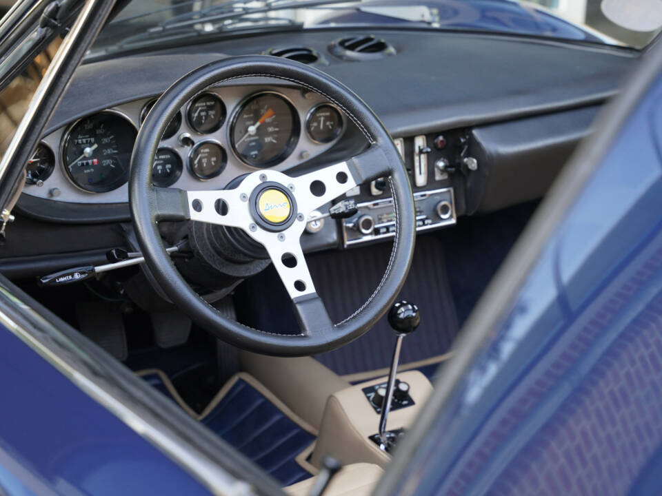 Bild 19/50 von Ferrari Dino 246 GTS (1972)
