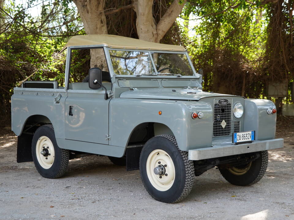 Bild 3/79 von Land Rover 88 (1963)